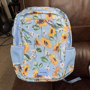 💕BRAND NEW VERA BRADLEY BACKPACK 💕